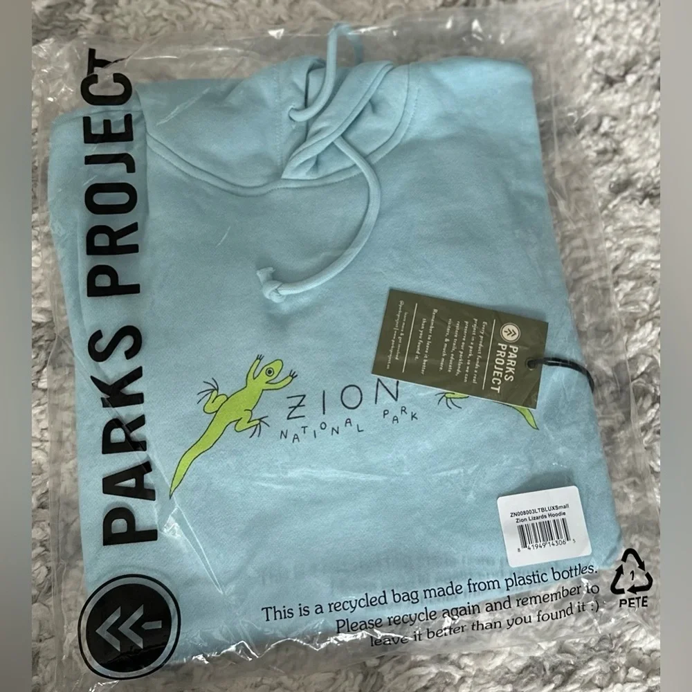 Parks Project Zion Lizards Hoodie NWT Rare National Park Graphic XS - Picture 4 of 7